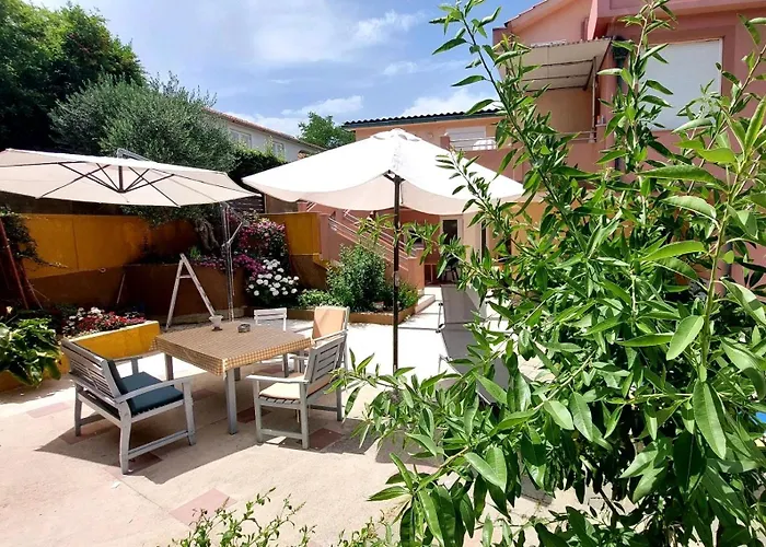 By The Sea Barbat, Rab - 21783 Apartman Rab Town